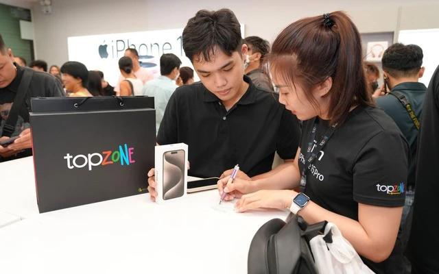 TopZone tung “lời hứa ngọt ngào” mỗi mùa iPhone mới: Giao hàng sớm- Ảnh 2. TopZone tung “lời hứa ngọt ngào” mỗi mùa iPhone mới: Giao hàng sớm- Ảnh 2.