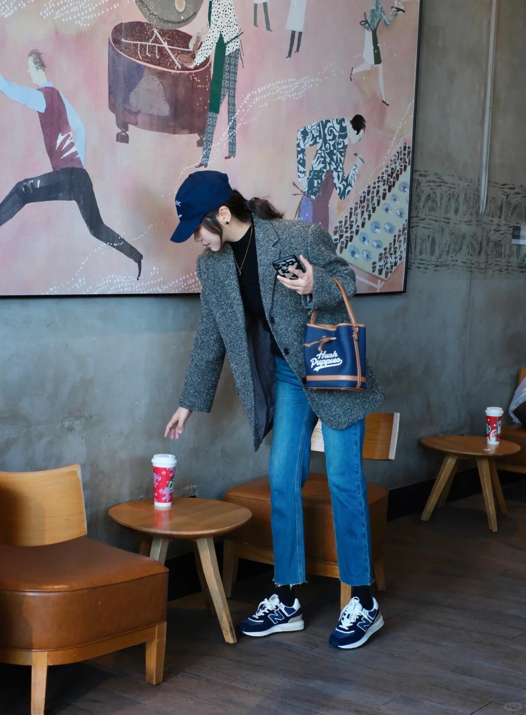 Blazer + quần jeans: Công thức phối đồ giúp phụ nữ 30+ vừa trẻ trung vừa sang trọng- Ảnh 3.