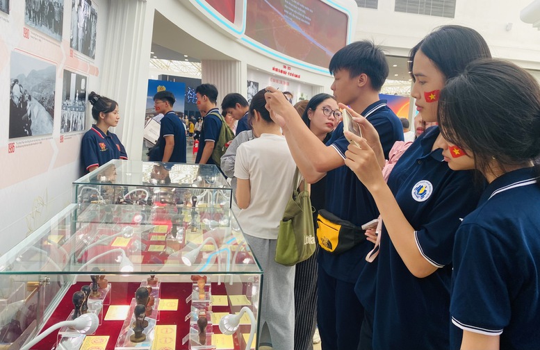 Triển lãm Thành tựu đất nước 80 năm dự kiến đạt kỷ lục 10 triệu khách tham quan- Ảnh 3.