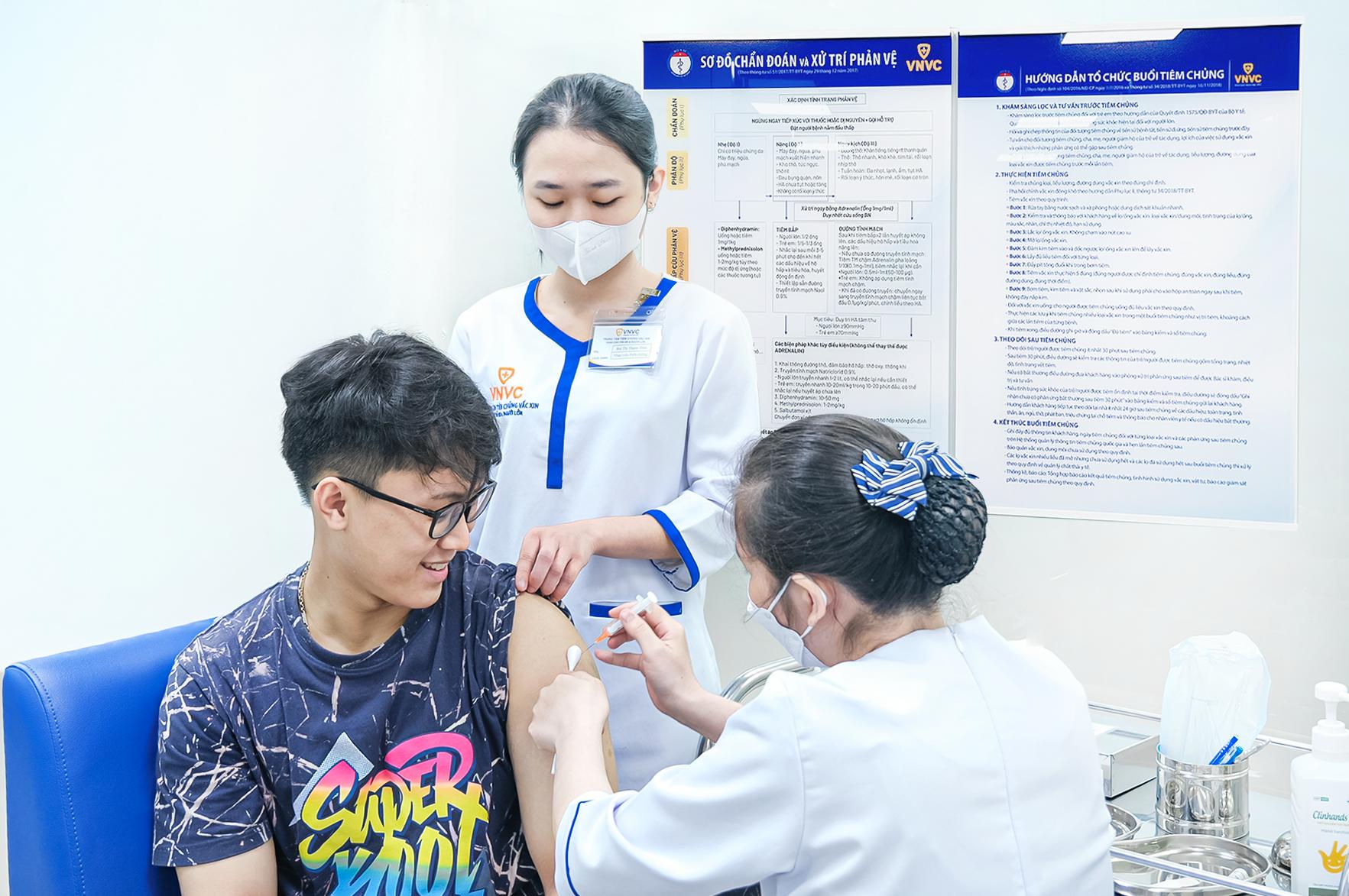 Nhà máy Vắc xin và lich bong da truc tiep phẩm VNVC tiếp nhận công nghệ hormone điều trị vô lich bong da truc tiep từ Nga- Ảnh 3.
