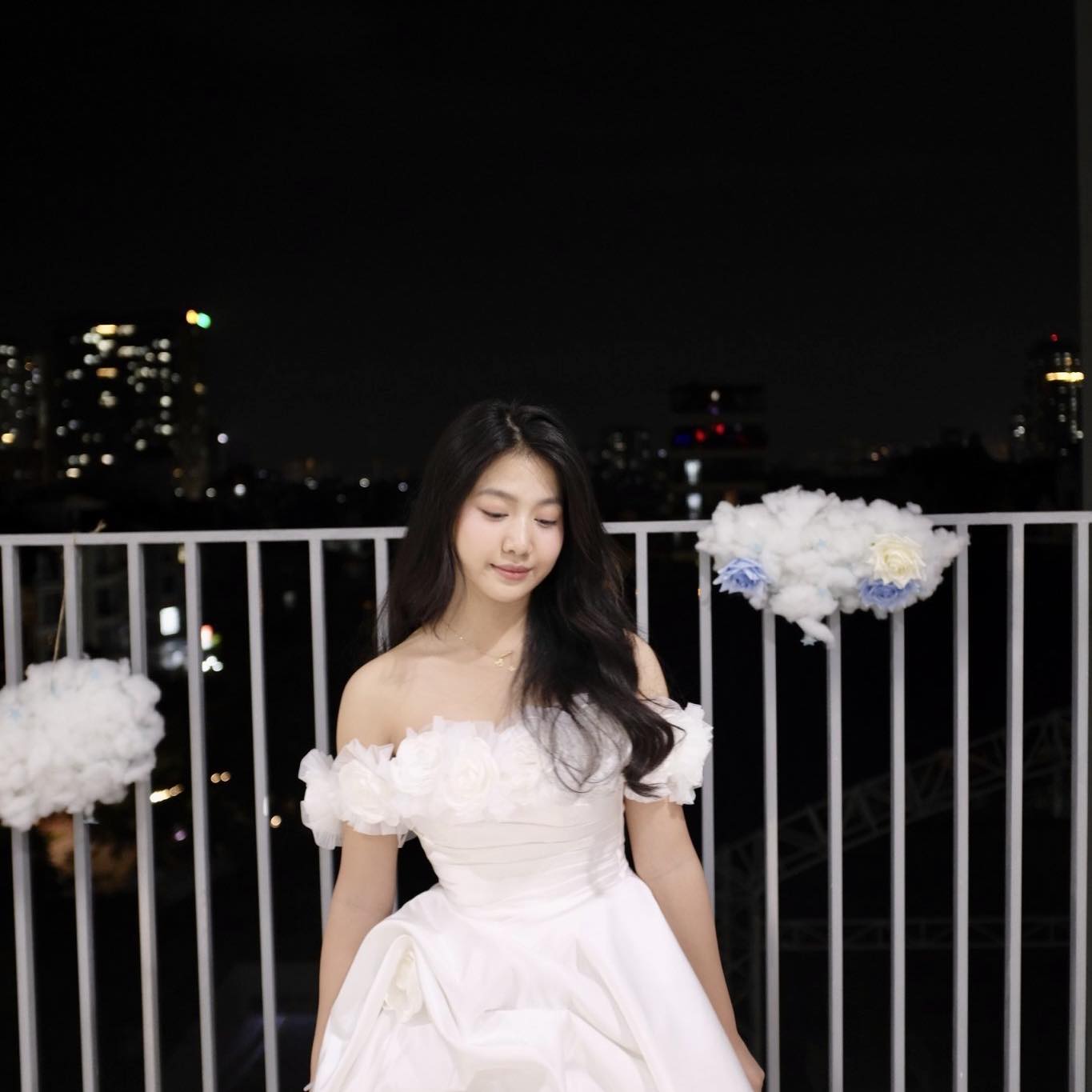 Vợ chồng Mạnh Trường khoe con gái ở tuổi 16, xinh xắn thế nào mà được gọi là hoa hậu tương lai?- Ảnh 4. Vợ chồng Mạnh Trường khoe con gái ở tuổi 16, xinh xắn thế nào mà được gọi là hoa hậu tương lai?- Ảnh 4.