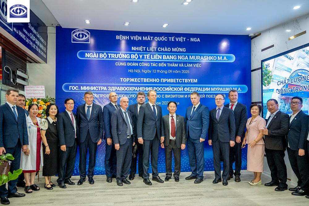 Gặp gỡ vị Bộ trưởng Nga "vừa cứu người, vừa thăm viện" tại Việt Nam: Dấu ấn đẹp trong h&agrave;nh tr&igrave;nh y tế Việt &ndash; Nga- Ảnh 1.