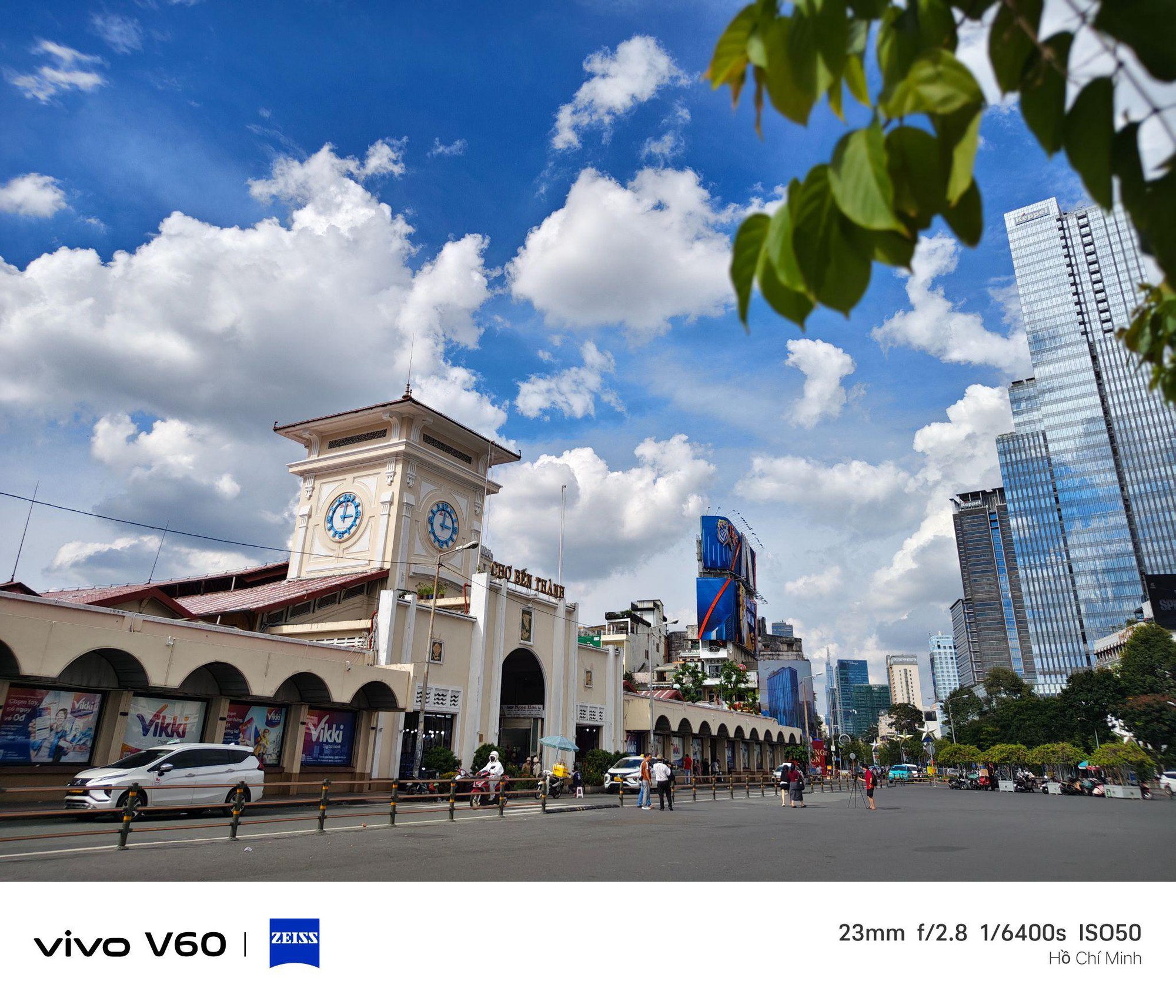vivo V60 5G hô biến Việt Nam có cả tuyết rơi lẫn lá phong đỏ với tính năng truc tiep bong da hom nay- Ảnh 2.