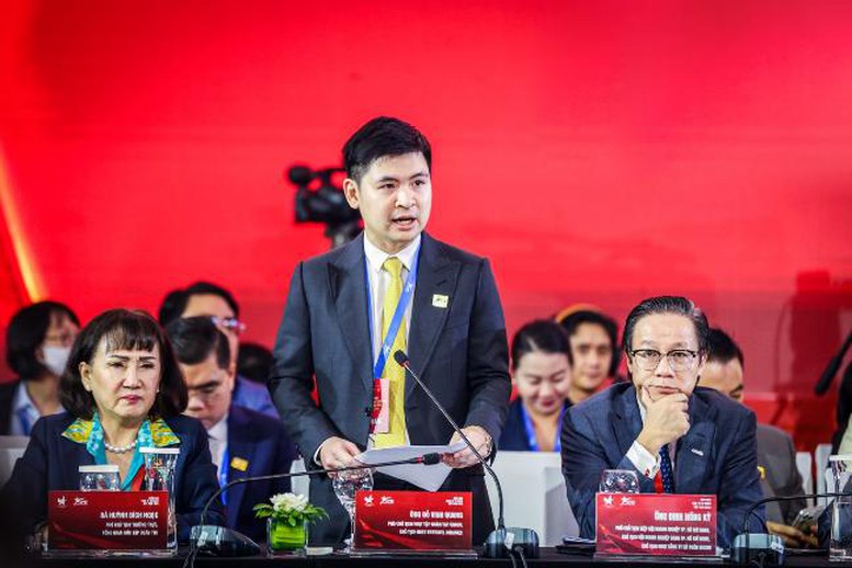 Từ thể chế đến vốn và chuyển đổi số: 3 kiến nghị lớn cho doanh nghiệp tư nhân- Ảnh 1. Từ thể chế đến vốn và chuyển đổi số: 3 kiến nghị lớn cho doanh nghiệp tư nhân- Ảnh 1.