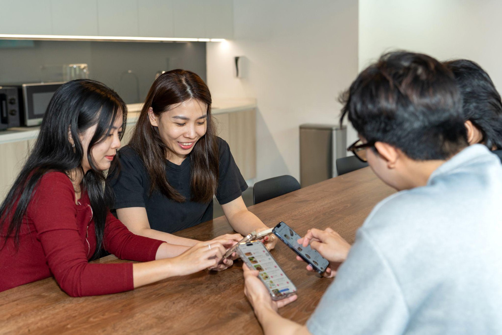 Không đặt đơn “mù quáng”: Gen Z chọn đặt đồ ăn truc tiep bong da hom nay chiến thuật riêng- Ảnh 1.