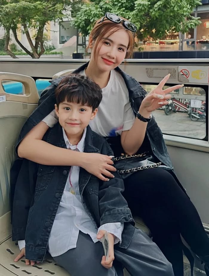 Mỹ nh&acirc;n Vbiz l&agrave;m mẹ đơn th&acirc;n sở hữu khối t&agrave;i sản khủng, n&oacute;i g&igrave; trước nghi vấn khi mặc v&aacute;y cưới?- Ảnh 2.