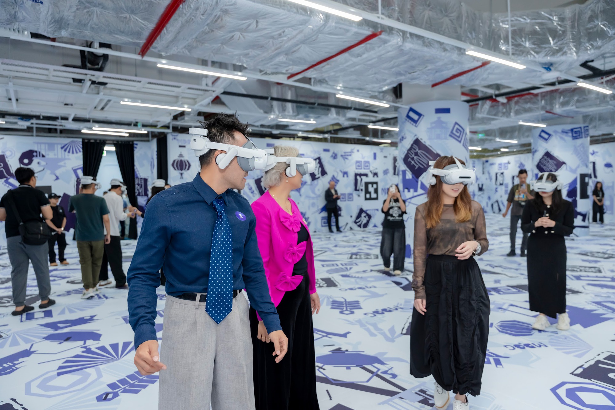 VR City - Vũ trụ thực tế ảo, kỷ nguyên mới trong ngành giải trí- Ảnh 2. VR City - Vũ trụ thực tế ảo, kỷ nguyên mới trong ngành giải trí- Ảnh 2.