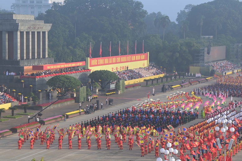 TỔNG THUẬT: Kỷ niệm trọng thể 80 năm Quốc khánh nước Cộng hòa XHCN Việt Nam- Ảnh 2. TỔNG THUẬT: Kỷ niệm trọng thể 80 năm Quốc khánh nước Cộng hòa XHCN Việt Nam- Ảnh 2.