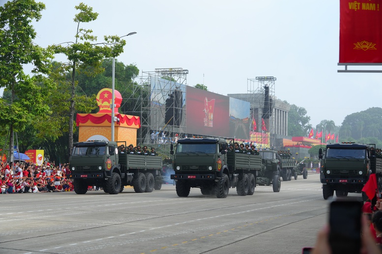 Chùm ảnh: Uy lực trang thiết bị, khí tài của quân đội nhân dân Việt Nam tại A80- Ảnh 7. Chùm ảnh: Uy lực trang thiết bị, khí tài của quân đội nhân dân Việt Nam tại A80- Ảnh 7.