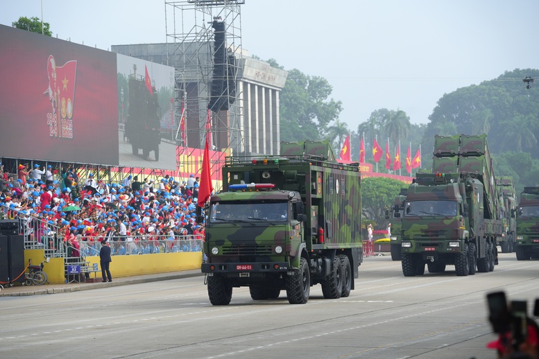 Chùm ảnh: Uy lực trang thiết bị, khí tài của quân đội nhân dân Việt Nam tại A80- Ảnh 14. Chùm ảnh: Uy lực trang thiết bị, khí tài của quân đội nhân dân Việt Nam tại A80- Ảnh 14.
