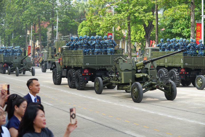 Chùm ảnh: Uy lực trang thiết bị, khí tài của quân đội nhân dân Việt Nam tại A80- Ảnh 15. Chùm ảnh: Uy lực trang thiết bị, khí tài của quân đội nhân dân Việt Nam tại A80- Ảnh 15.