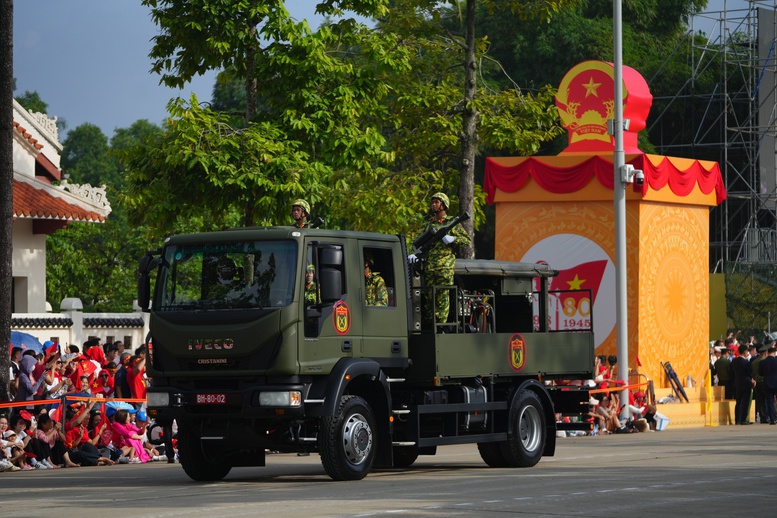 Chùm ảnh: Uy lực trang thiết bị, khí tài của quân đội nhân dân Việt Nam tại A80- Ảnh 23. Chùm ảnh: Uy lực trang thiết bị, khí tài của quân đội nhân dân Việt Nam tại A80- Ảnh 23.