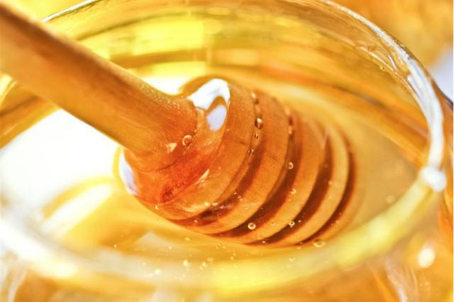 Để chống lại tình trạng khô họng mùa thu, dùng ngay 5 loại thực phẩm bổ phổi được các bác sĩ y học cổ truyền khuyên dùng- Ảnh 2. Để chống lại tình trạng khô họng mùa thu, dùng ngay 5 loại thực phẩm bổ phổi được các bác sĩ y học cổ truyền khuyên dùng- Ảnh 2.