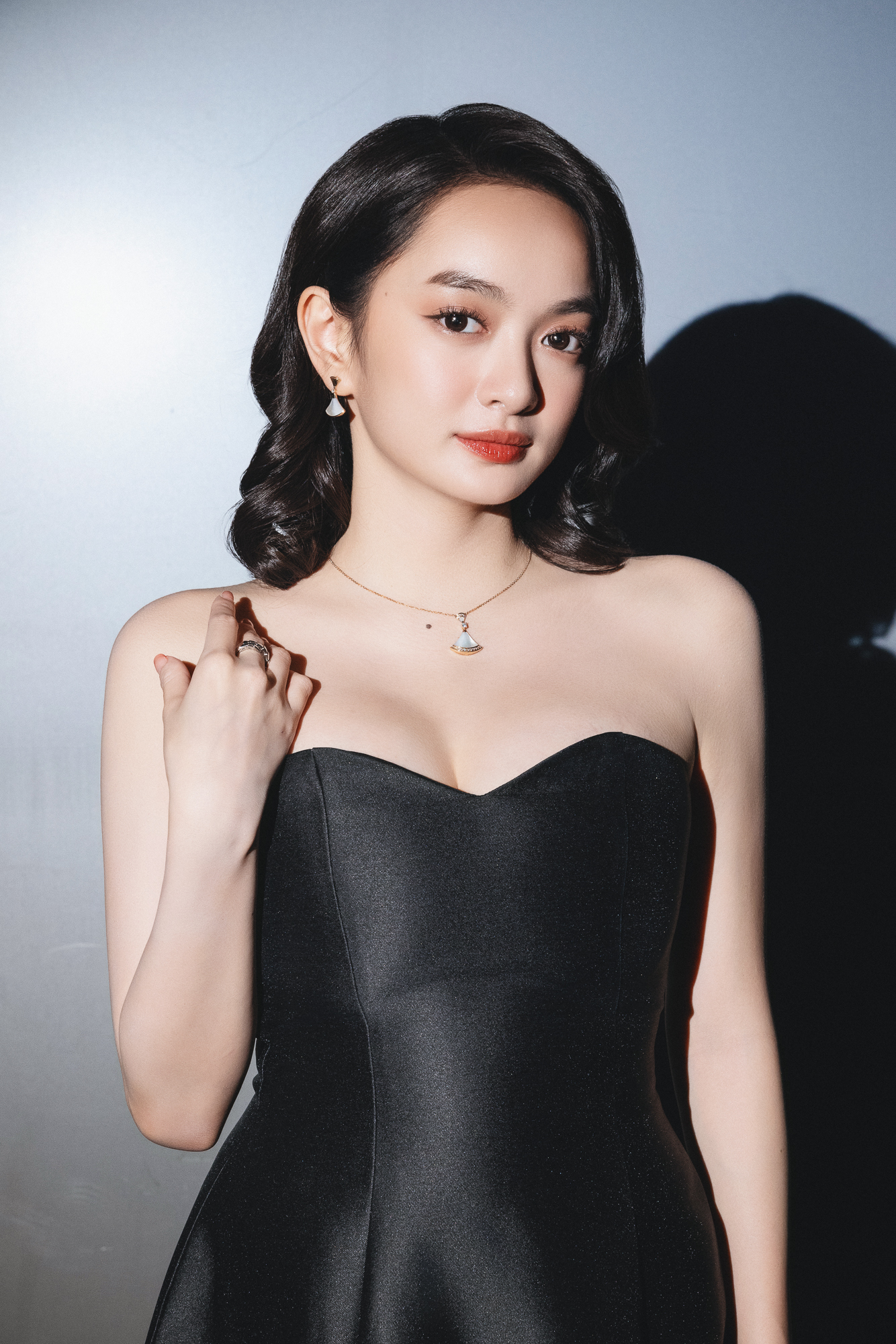 Kaity Nguyễn 1m55 vẫn vào vai tiếp viên thuyết phục: Từng phải giảm gần chục cân, phương pháp không tác dụng phụ đáng học hỏi- Ảnh 3. k+ truc tiep bong da Nguyễn 1m55 vẫn vào vai tiếp viên thuyết phục: Từng phải giảm gần chục cân, phương pháp không tác dụng phụ đáng học hỏi- Ảnh 3.