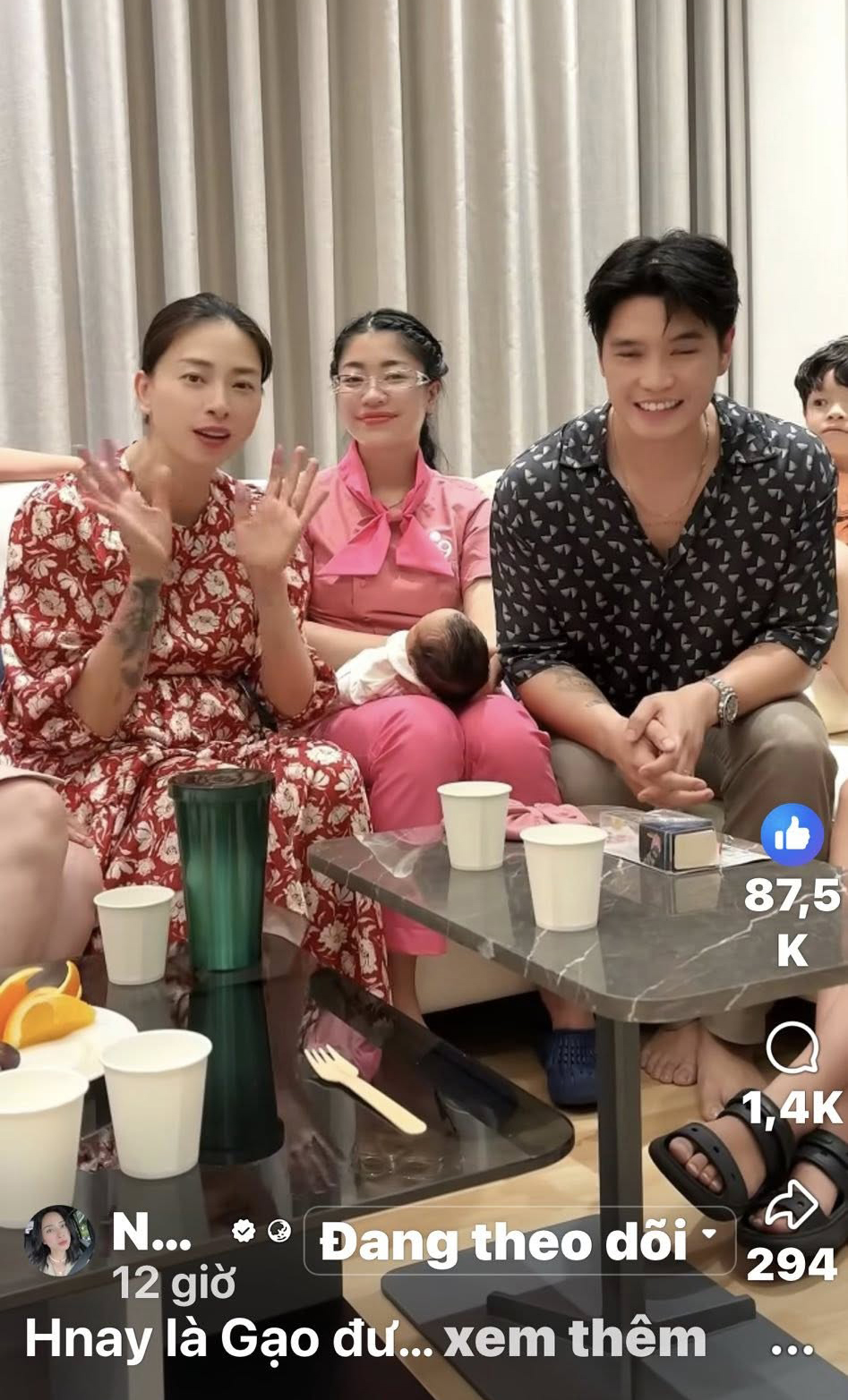 Ái nữ nhà Võ Hoàng Yến bám "mẹ nuôi" còn không rời: Tưởng ai hoá ra là hot mom nổi tiếng giới "mẹ bò sữa"- Ảnh 10.