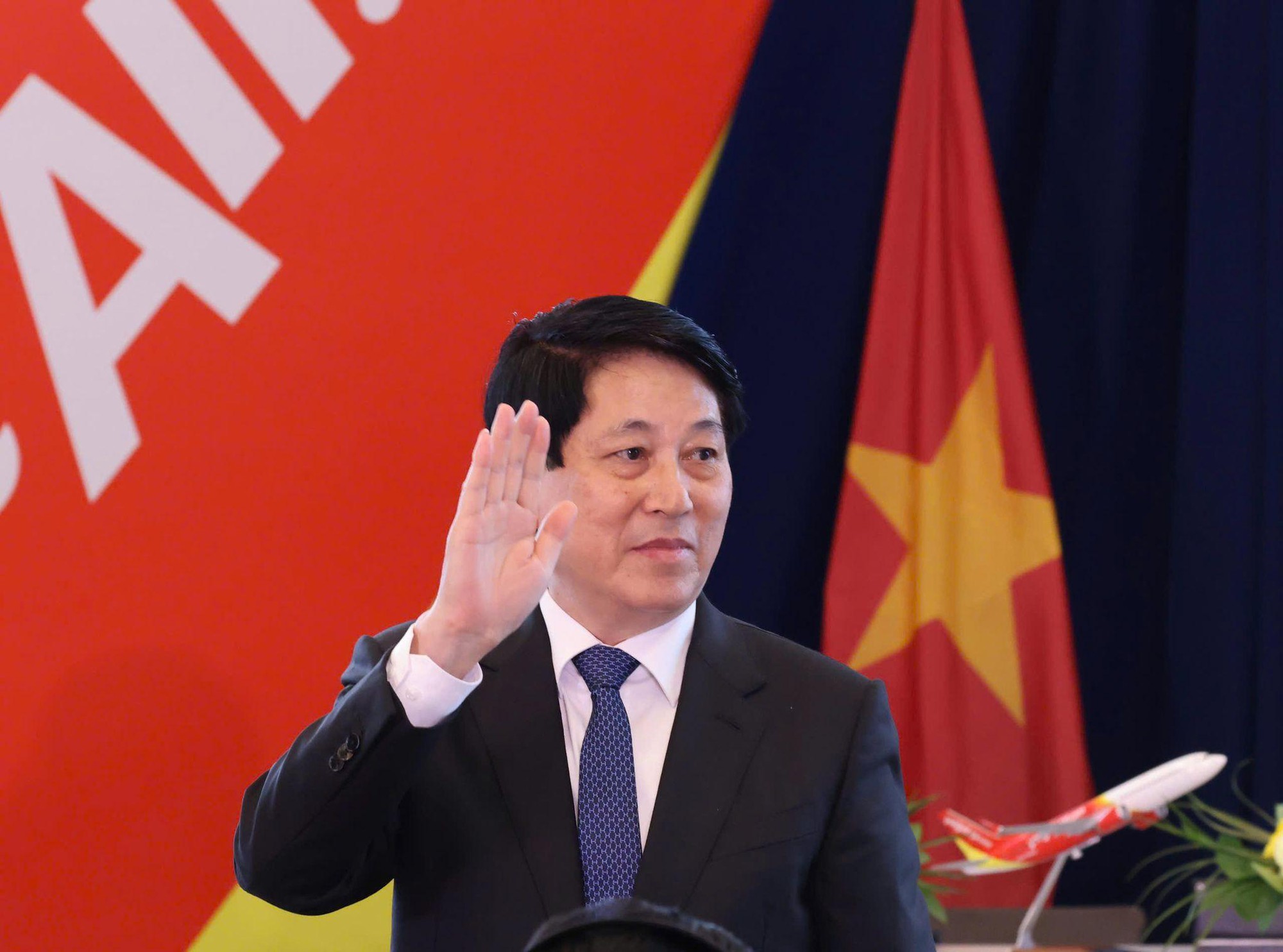 Chủ tịch nước chứng kiến Vietjet nhận b&agrave;n giao t&agrave;u bay Boeing đầu ti&ecirc;n- Ảnh 1.