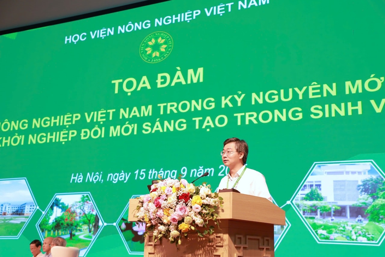 Tọa đàm “Nông nghiệp Việt Nam trong kỷ nguyên mới và khởi nghiệp đổi mới sáng tạo trong sinh viên”- Ảnh 1. Tọa đàm “Nông nghiệp Việt Nam trong kỷ nguyên mới và khởi nghiệp đổi mới sáng tạo trong sinh viên”- Ảnh 1.