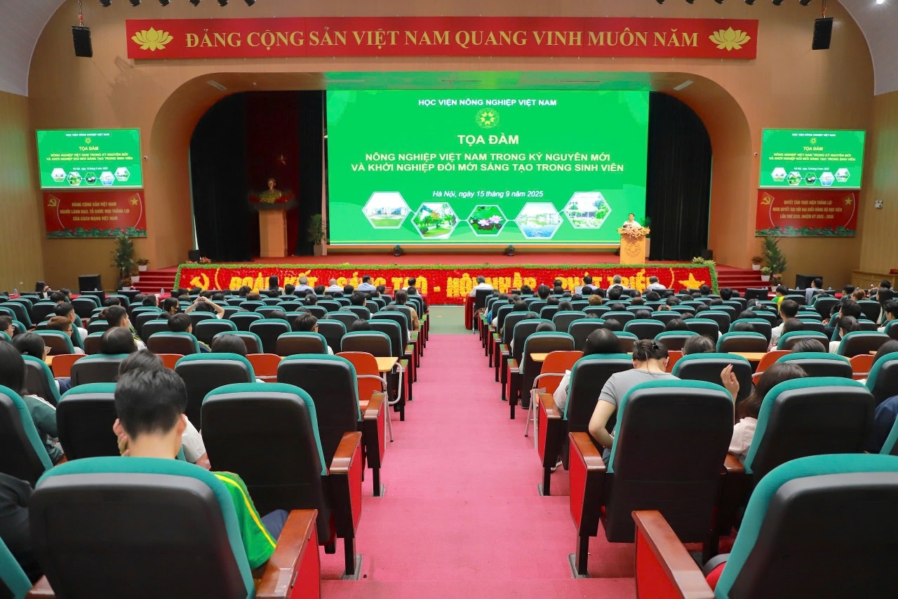 Tọa đàm “Nông nghiệp Việt Nam trong kỷ nguyên mới và khởi nghiệp đổi mới sáng tạo trong sinh viên”- Ảnh 2. Tọa đàm “Nông nghiệp Việt Nam trong kỷ nguyên mới và khởi nghiệp đổi mới sáng tạo trong sinh viên”- Ảnh 2.