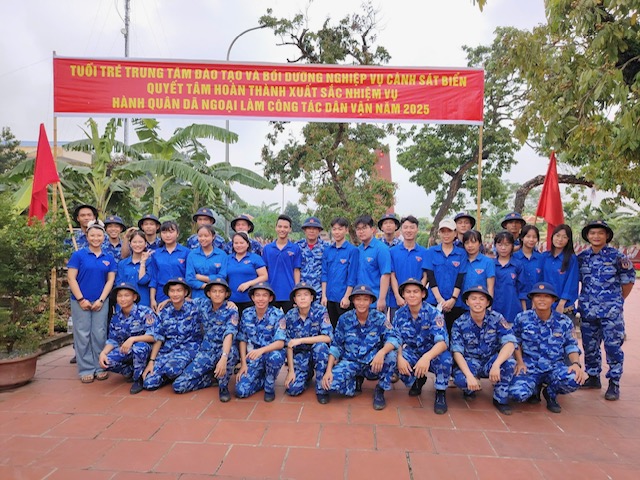 Tuổi trẻ Cảnh Sát biển: Dấu ấn đọng lại từ Chiến dịch “Thanh niên tình nguyện Hè” năm 2025
- Ảnh 10. Tuổi trẻ Cảnh Sát biển: Dấu ấn đọng lại từ Chiến dịch “Thanh niên tình nguyện Hè” năm 2025
- Ảnh 10.
