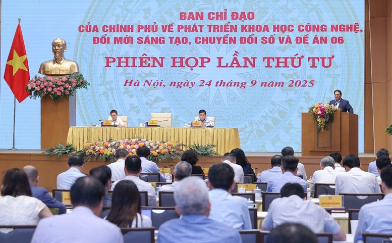 Thủ tướng: Các bộ, ngành, địa phương phải hoàn thiện cơ sở dữ liệu chậm nhất trong quý IV/2025- Ảnh 3.