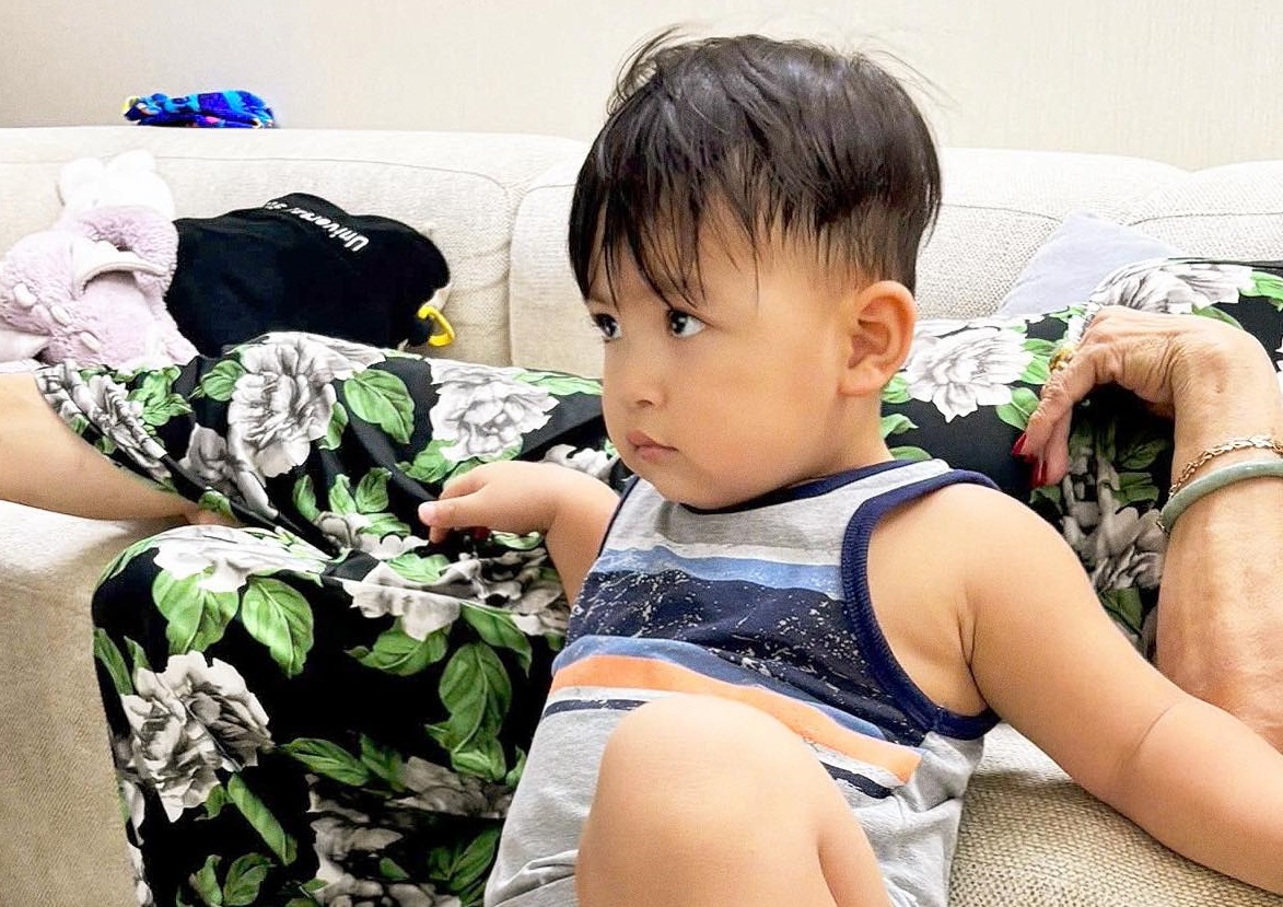 Con trai Cao Thái Sơn kháu khỉnh điển trai y chang bố, lớn lên khỏe mạnh dù kết quả siêu âm từng không ổn
- Ảnh 1. Con trai Cao Thái Sơn kháu khỉnh điển trai y chang bố, lớn lên khỏe mạnh dù kết quả siêu âm từng không ổn
- Ảnh 1.