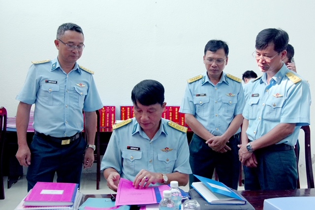 Quân chủng Phòng không - Không quân kiểm tra xây dựng đơn vị vững mạnh toàn diện “mẫu mực, tiêu biểu” tại Sư đoàn 377- Ảnh 3.