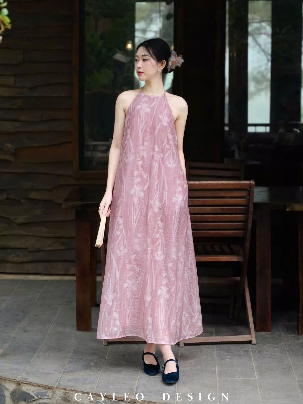 Xuất hiện sau tin bầu bí, Nhã Phương gây "sốt" với váy trắng cổ yếm tinh khôi- Ảnh 8. Xuất hiện sau tin bầu bí, Nhã Phương gây "sốt" với váy trắng cổ yếm tinh khôi- Ảnh 8.