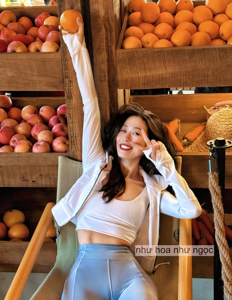 5 năm kiên trì chống lão hóa, tôi giữ được làn da và mái tóc khiến ai cũng ngỡ ngàng- Ảnh 5. 5 năm kiên trì chống lão hóa, tôi giữ được làn da và mái tóc khiến ai cũng ngỡ ngàng- Ảnh 5.