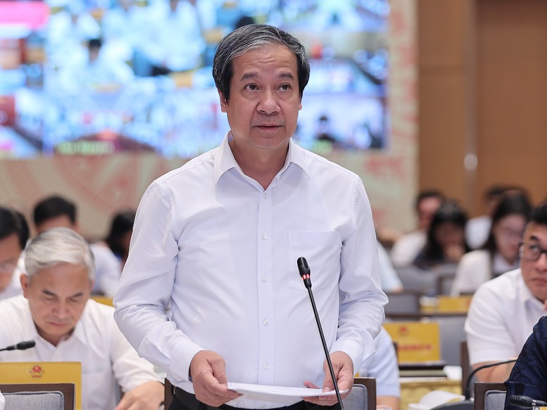 Hơn 10 triệu hồ sơ học bạ, văn bằng đ&atilde; được số h&oacute;a, sẵn s&agrave;ng t&iacute;ch hợp VNeID- Ảnh 1.