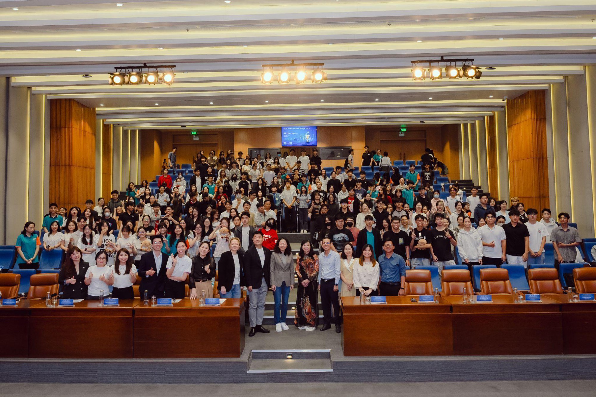 UOB Investment Challenge 2025 ch&iacute;nh thức trở lại: S&acirc;n chơi chuy&ecirc;n nghiệp d&agrave;nh cho sinh vi&ecirc;n đam m&ecirc; đầu tư- Ảnh 2.