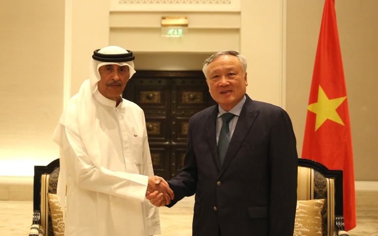 UAE sẵn sàng chia sẻ kinh nghiệm, hỗ trợ xây dựng trung tâm tài chính quốc tế tại Việt Nam- Ảnh 4. UAE sẵn sàng chia sẻ kinh nghiệm, hỗ trợ xây dựng trung tâm tài chính quốc tế tại Việt Nam- Ảnh 4.