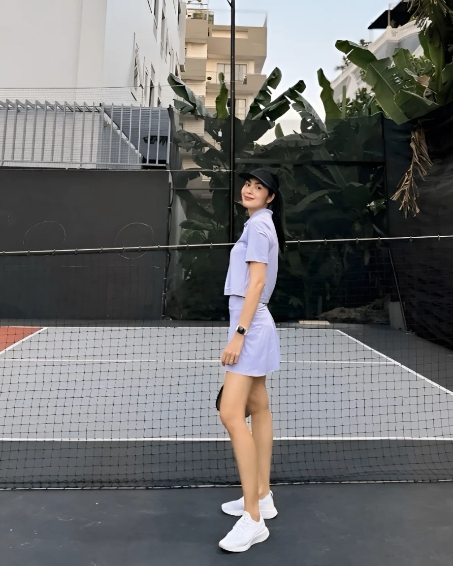 Tăng Thanh Hà - Linh Rin ra sân pickleball: Người diện hẳn đồ bơi, người kín đáo năng động- Ảnh 4.