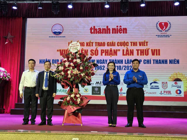 “Vượt lên số phận”: Hành trình 30 năm gieo mầm nghị lực, khẳng định giá trị nhân văn của Tạp chí Thanh niên- Ảnh 2.