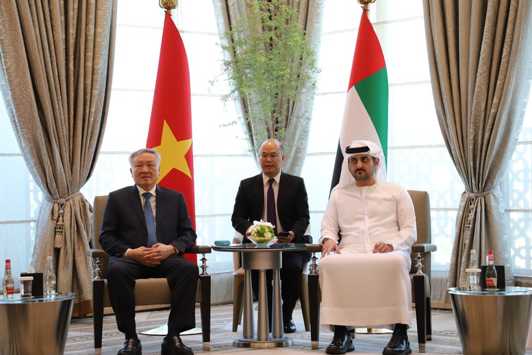 UAE sẵn sàng chia sẻ kinh nghiệm, hỗ trợ xây dựng trung tâm tài chính quốc tế tại Việt Nam- Ảnh 2. UAE sẵn sàng chia sẻ kinh nghiệm, hỗ trợ xây dựng trung tâm tài chính quốc tế tại Việt Nam- Ảnh 2.