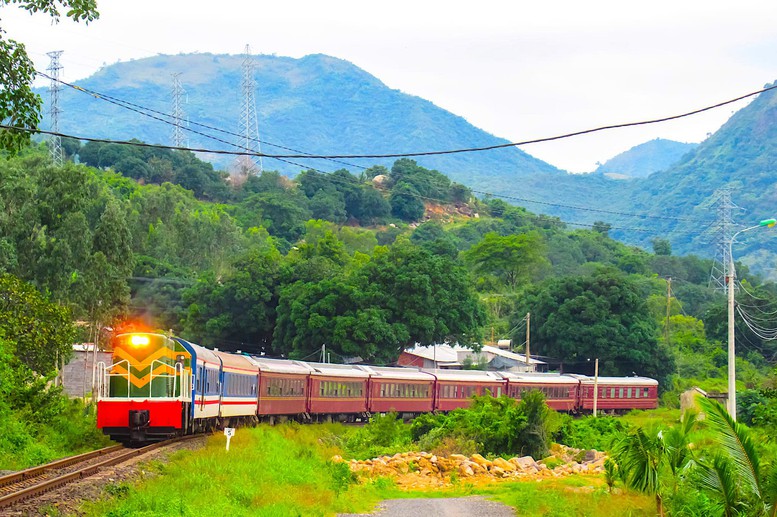 Sau năm 2030 sẽ đầu tư tuyến đường sắt Hải Phòng - Hạ Long - Móng Cái- Ảnh 1. Sau năm 2030 sẽ đầu tư tuyến đường sắt Hải Phòng - Hạ Long - Móng Cái- Ảnh 1.