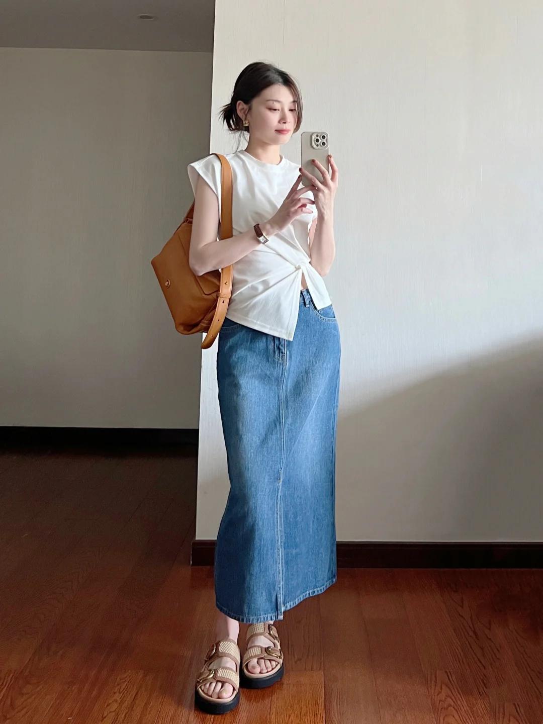 Vì sao váy denim lại là món đồ nên sắm? Câu trả lời gói gọn trong 2 chữ "hack tuổi"- Ảnh 4. Vì sao váy denim lại là món đồ nên sắm? Câu trả lời gói gọn truc tiep bong da hom nay 2 chữ "hack tuổi"- Ảnh 4.