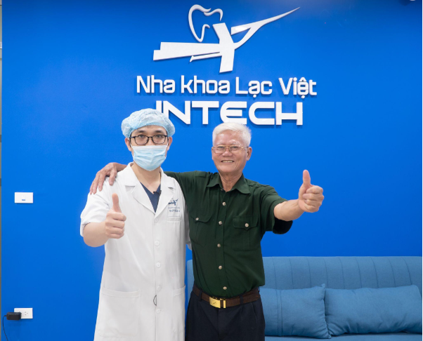 Trồng răng: Không phải cha mẹ không muốn, mà vì…!- Ảnh 3. Trồng răng: Không phải cha mẹ không muốn, mà vì…!- Ảnh 3.