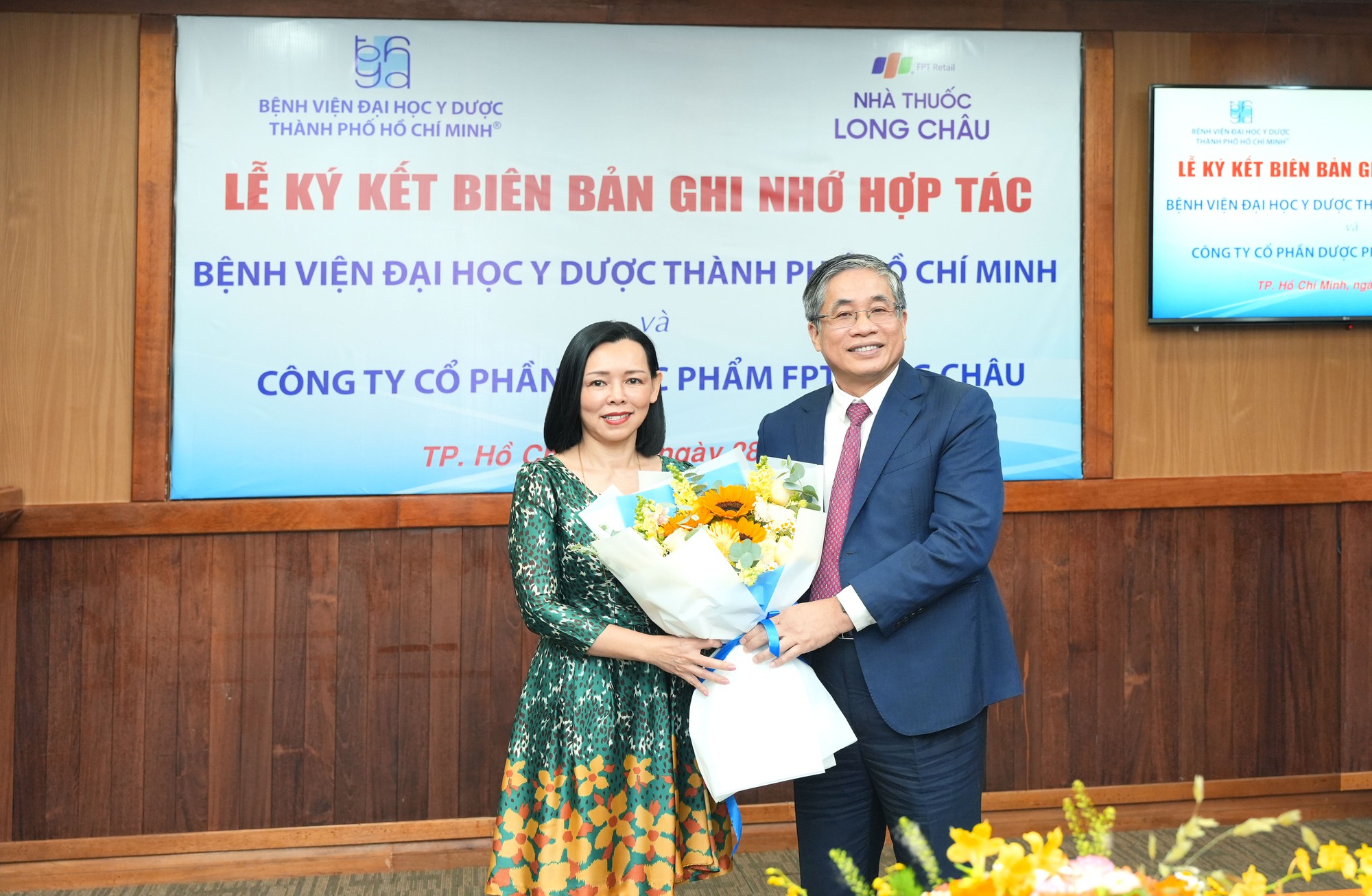 Long Châu – Bệnh viện Đại học Y Dược đồng kiến tạo hệ sinh thái y tế vì sức khỏe người Việt- Ảnh 2. Long Châu – Bệnh viện Đại học Y Dược đồng kiến tạo hệ sinh thái y tế vì sức khỏe người Việt- Ảnh 2.