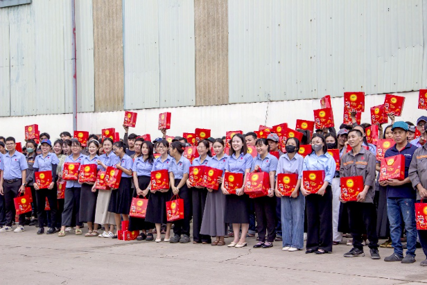 Mùa trăng 2025: Chọn bánh Trung thu theo "ngôn ngữ yêu thương" - Gửi trao tâm ý đúng cách- Ảnh 4. Mùa trăng 2025: Chọn bánh Trung thu theo "ngôn ngữ yêu thương" - Gửi trao tâm ý đúng cách- Ảnh 4.