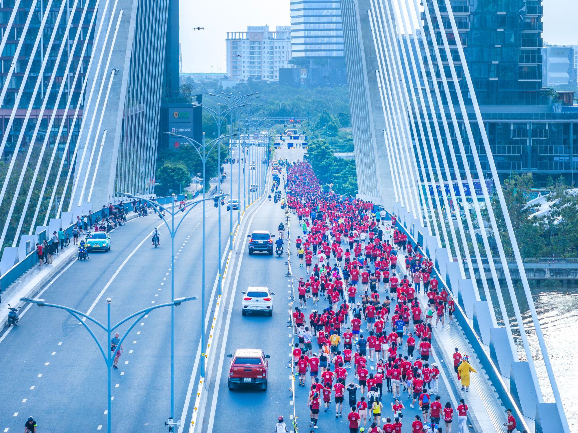 Giải marathon quốc tế Thành phố Hồ Chí Minh - Bước chạy “Vì một Việt Nam vượt trội”- Ảnh 2.