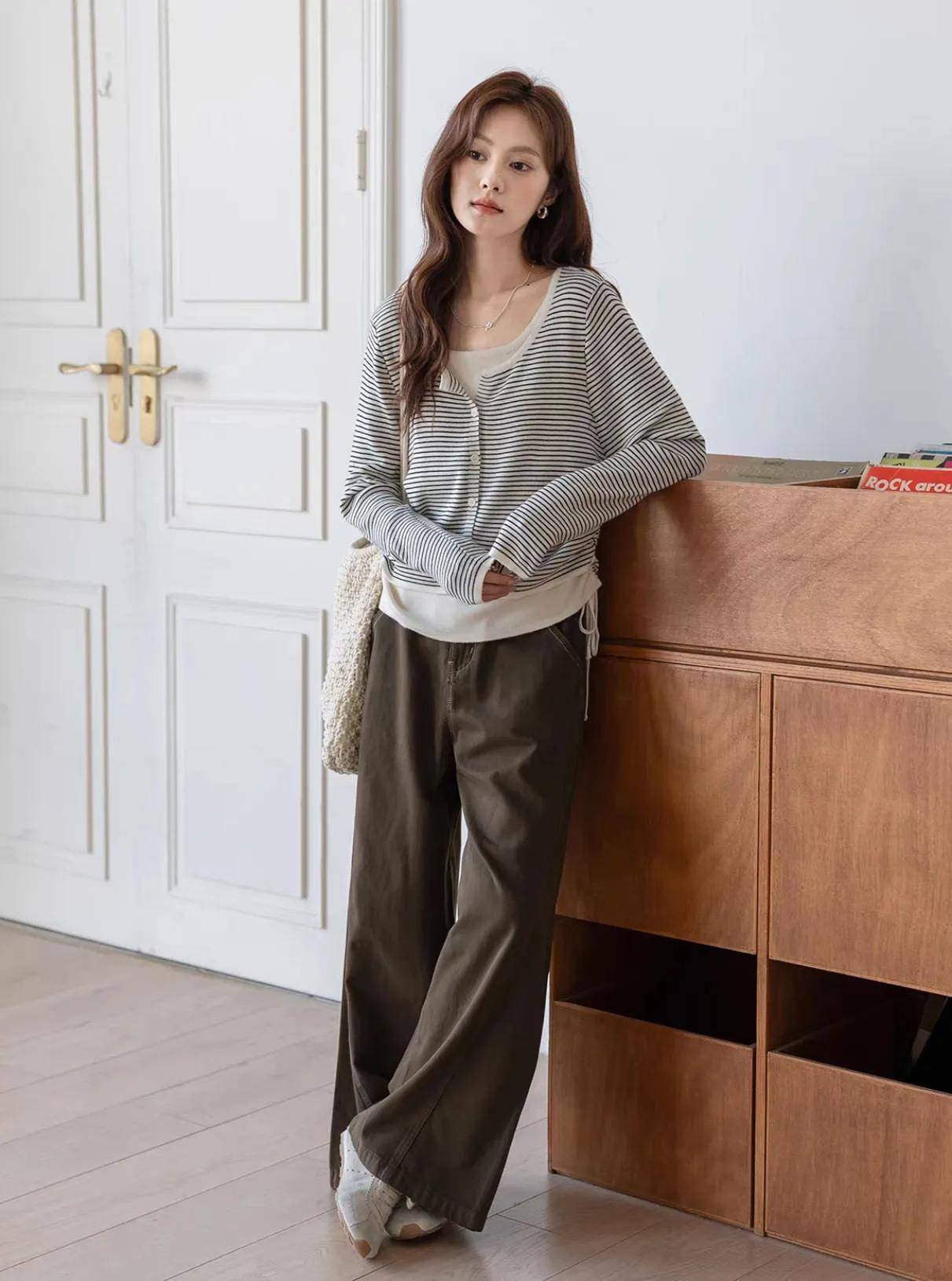 Mặc đẹp cả mùa thu: 3 kiểu áo “chân ái” dành cho quần ống rộng, cứ phối là truc tiep bong da c1 xịn!- Ảnh 5.