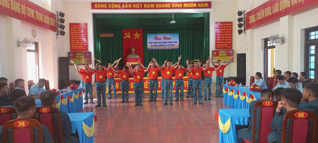 Nhiều hoạt động chào mừng Kỷ niệm 80 năm Cách mạng Tháng Tám và Quốc khánh 02-9 tại Trung đoàn pháo Phòng không 591- Ảnh 4. Nhiều hoạt động chào mừng Kỷ niệm 80 năm Cách mạng Tháng Tám và Quốc khánh 02-9 tại Trung đoàn pháo Phòng không 591- Ảnh 4.