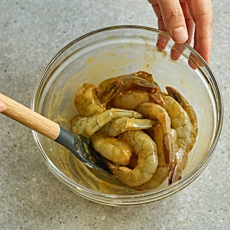 Cuối tuần chỉ cần làm mỗi người 1 phần cơm thơm lừng thế này, tốn 20 phút mà mitom bong da truc tiep đến mức ai ăn cũng sạch bát- Ảnh 3.