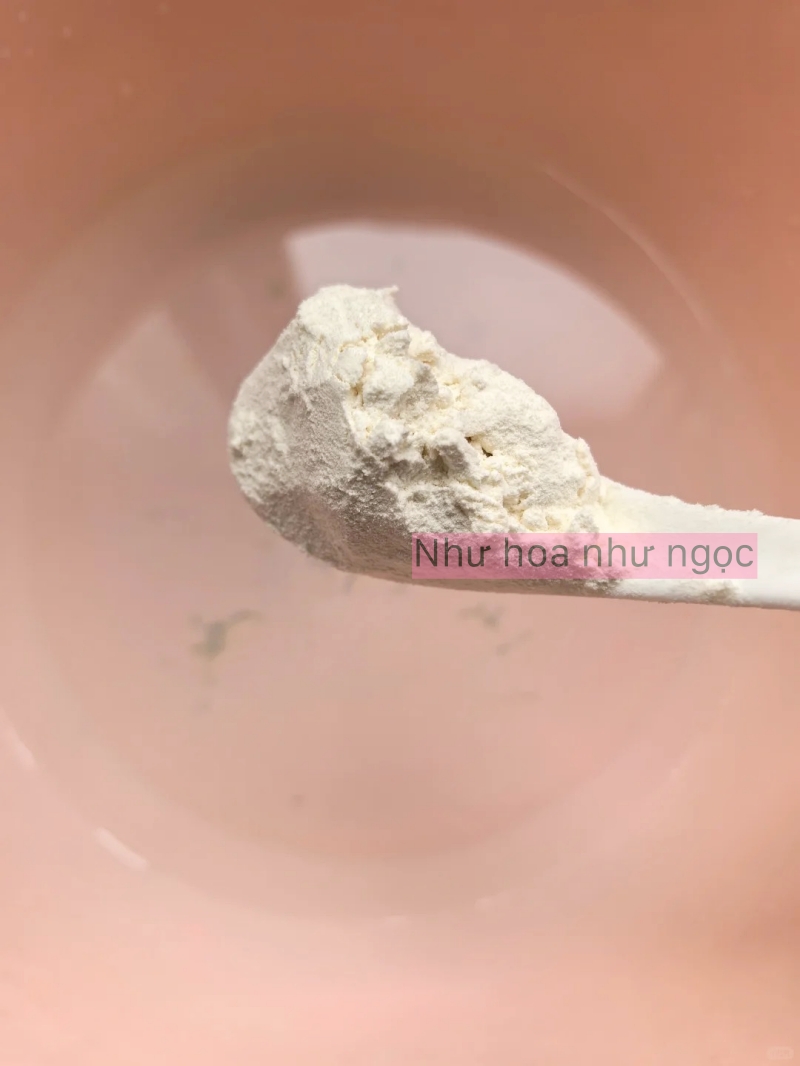 Tôi gội đầu bằng bột mì thay dầu gội, sau 2 tháng nhận ra mái tóc mình thay đổi hẳn- Ảnh 4. truc tiep bong da hom nay gội đầu bằng bột mì thay dầu gội, sau 2 tháng nhận ra mái tóc mình thay đổi hẳn- Ảnh 4.