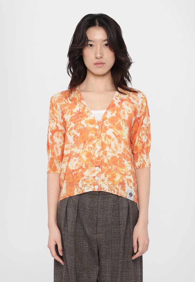 Yoona diện cardigan màu xem bong da truc tiep nhanh nhat xắn: 3 con giáp có thể áp dụng gam màu này để thu hút vận may- Ảnh 4.