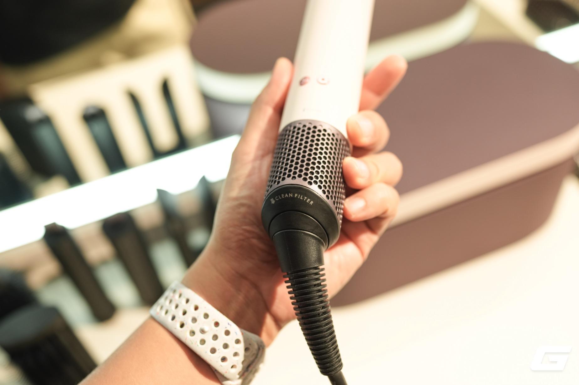 Cận cảnh Dyson Airwrap Co-anda2x: Bước nhảy vọt bong da ket qua truc tiep máy tạo kiểu tóc đa năng, 1 chiếc máy bong da ket qua truc tiep cả nhà dùng- Ảnh 8.