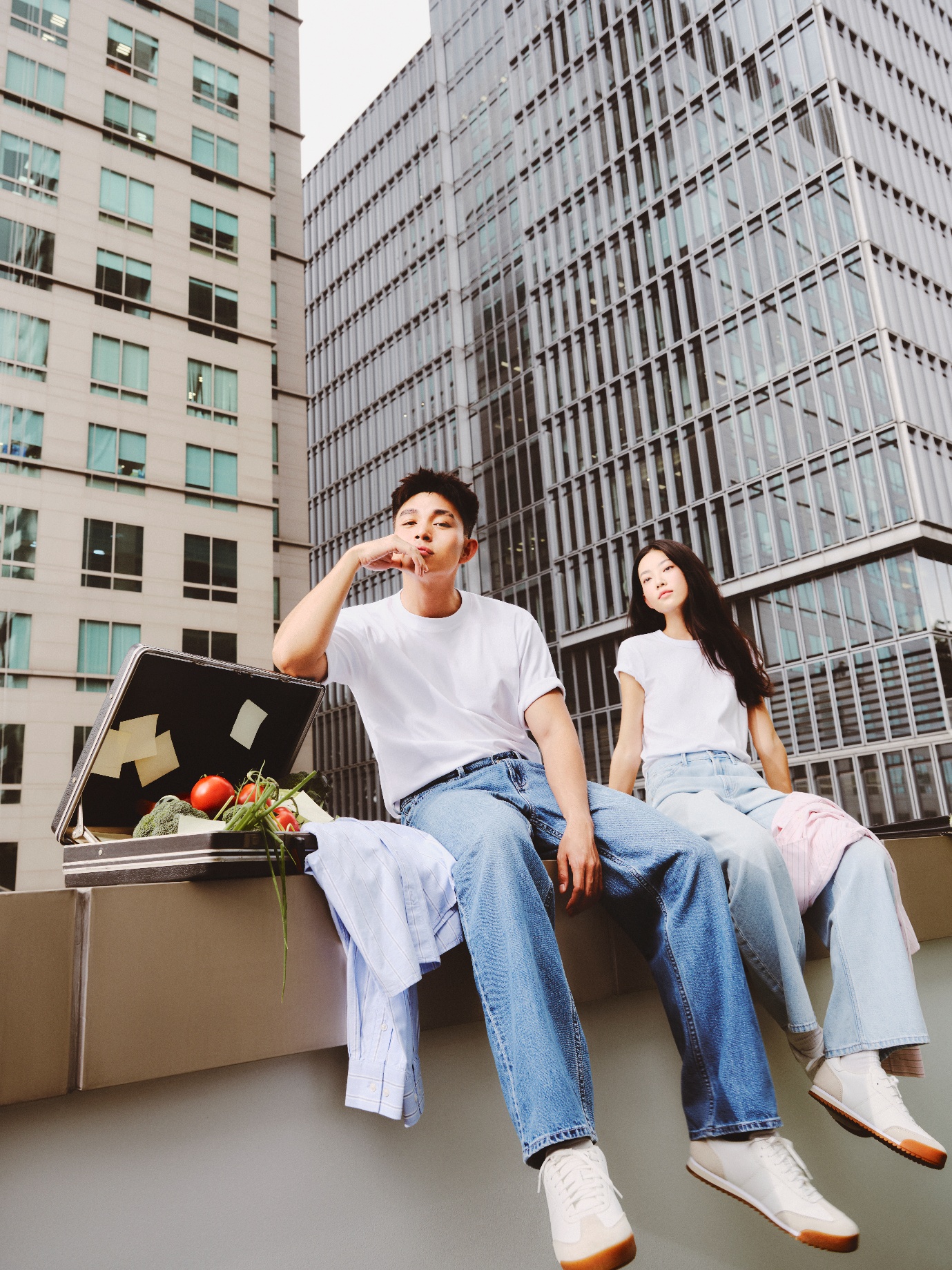 Nhìn bong da ket qua truc tiep Phạm mặc jeans khiến ai cũng muốn sắm ngay một chiếc!- Ảnh 1.