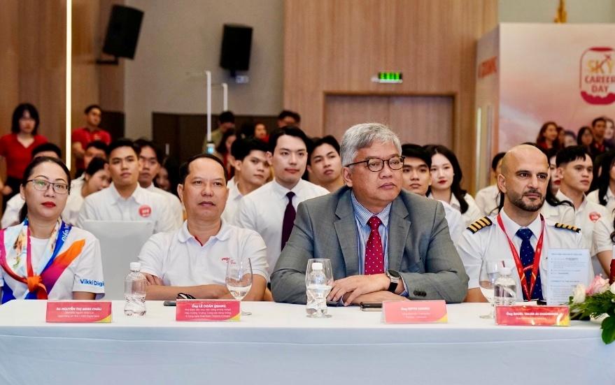 Ngày hội tuyển dụng Vietjet thu hút hàng ngàn ứng viên tìm kiếm cơ hội trong ngành hàng không- Ảnh 7. Ngày hội tuyển dụng Vietjet thu hút hàng ngàn ứng viên tìm kiếm cơ hội trong ngành hàng không- Ảnh 7.