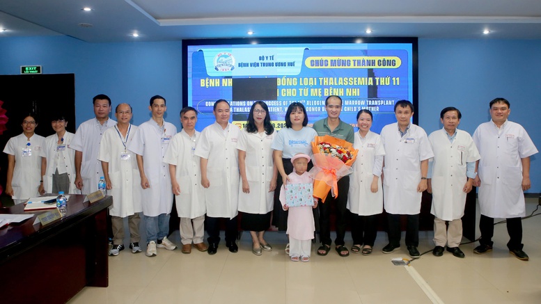 Lần đầu ghép tủy thành công cho trẻ từ nguồn tủy mẹ ruột có bất đồng nhóm máu- Ảnh 3. Lần đầu ghép tủy thành công k+ truc tiep bong da trẻ từ nguồn tủy mẹ ruột có bất đồng nhóm máu- Ảnh 3.