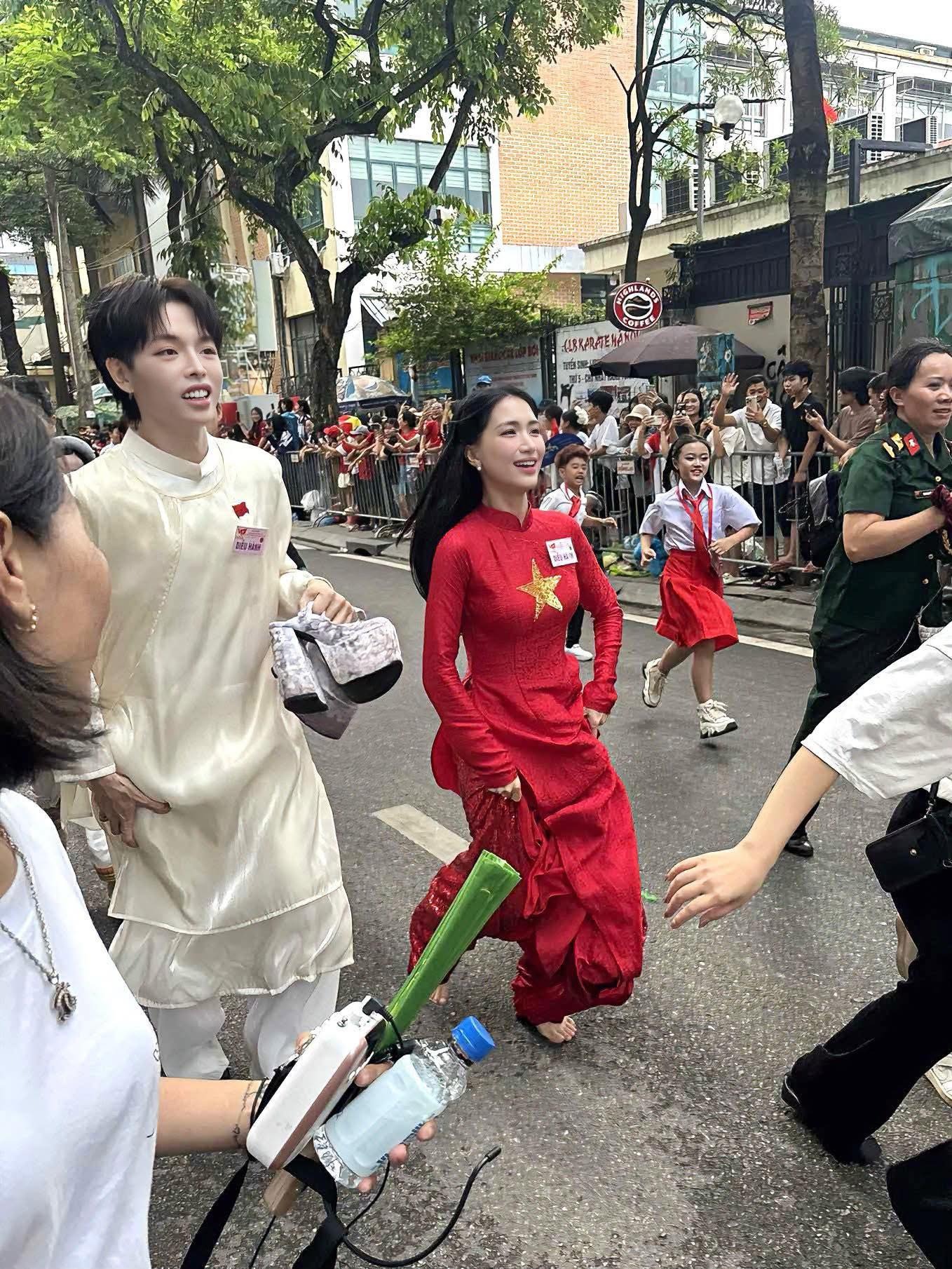 Gia tài của Hòa Minzy- Ảnh 7. Gia tài của Hòa bong da ket qua truc tiep- Ảnh 7.